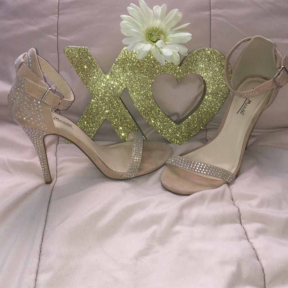 Beige heels